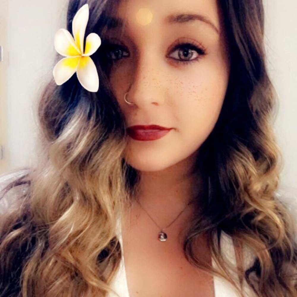 Meet your Posher, Courtney
